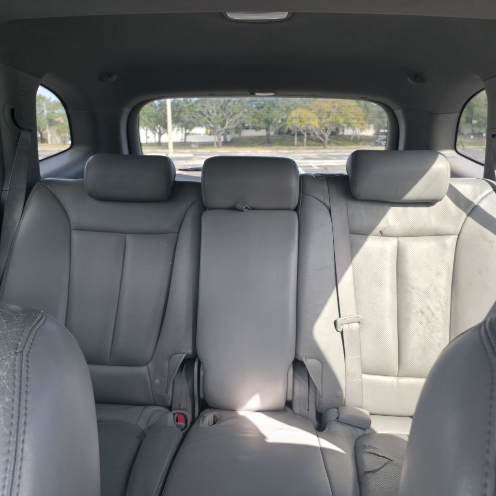 2007 Hyundai Santa Fe - $3,900