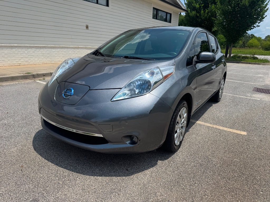 2014 Nissan LEAF - $3,950