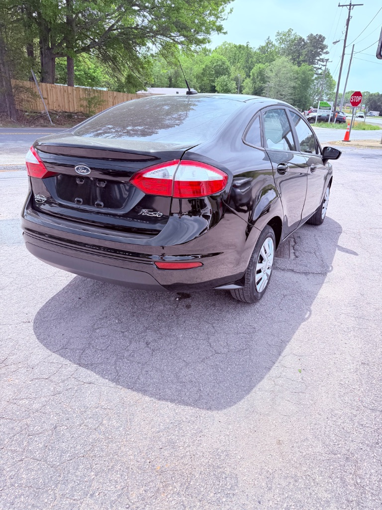 2018 Ford Fiesta - $5,700