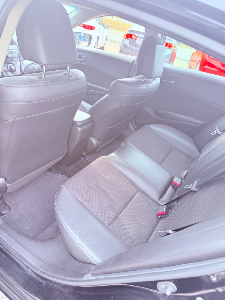 2013 Acura ILX - $7,000