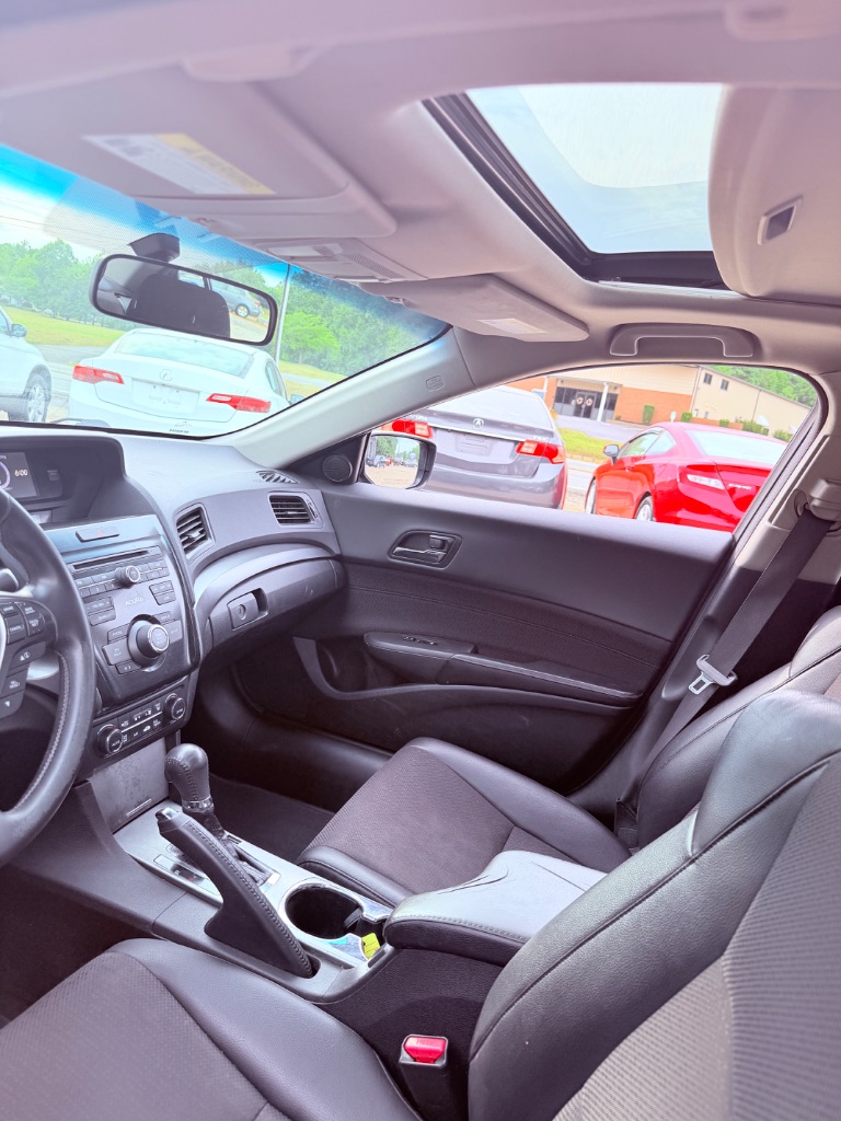 2013 Acura ILX - $7,000