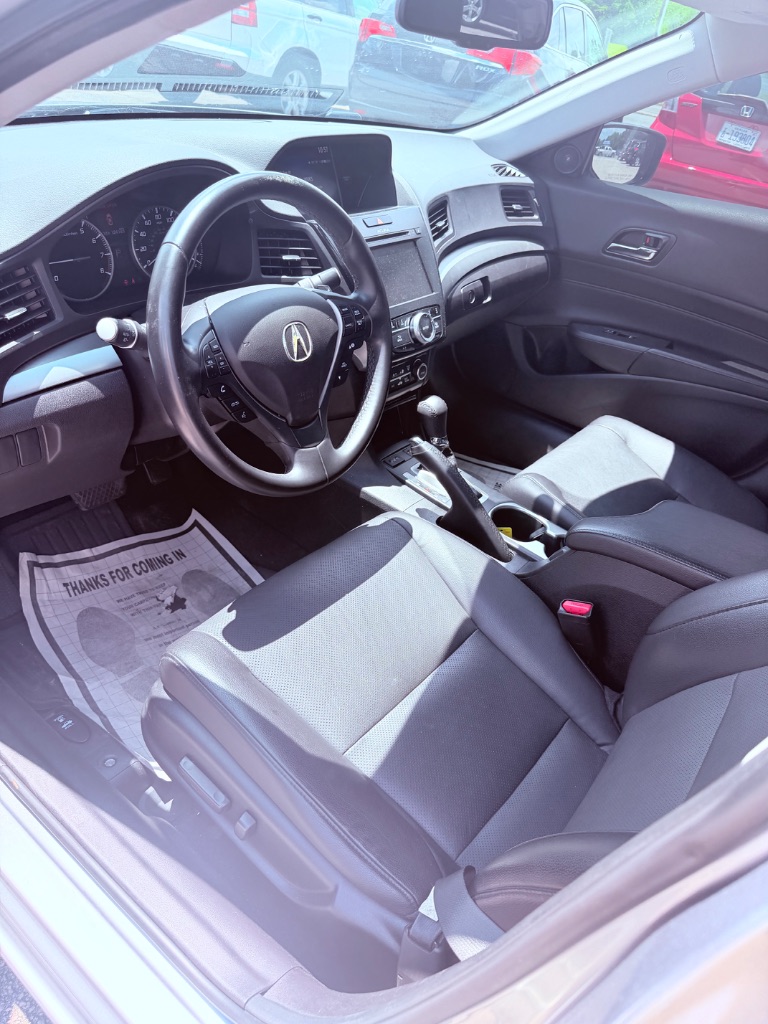 2017 Acura ILX - $10,500
