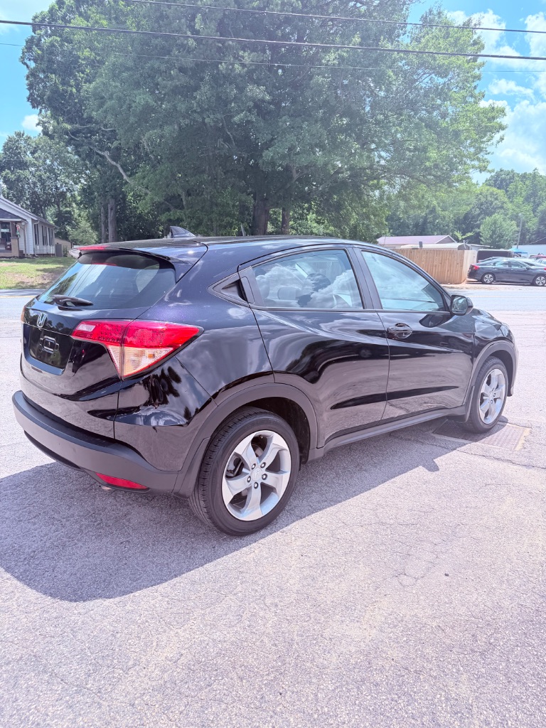 2018 Honda HR-V - $12,000