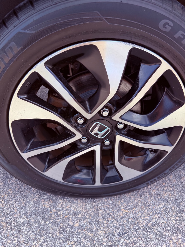 2015 Honda Civic - $9,700