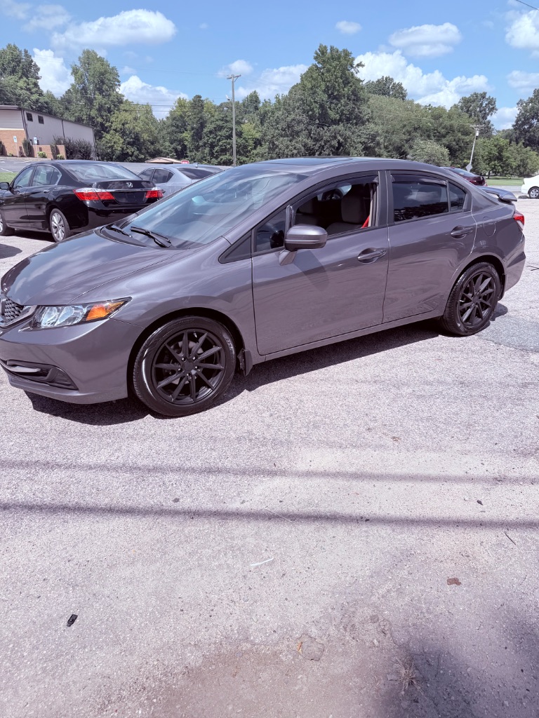 2015 Honda Civic - $8,700