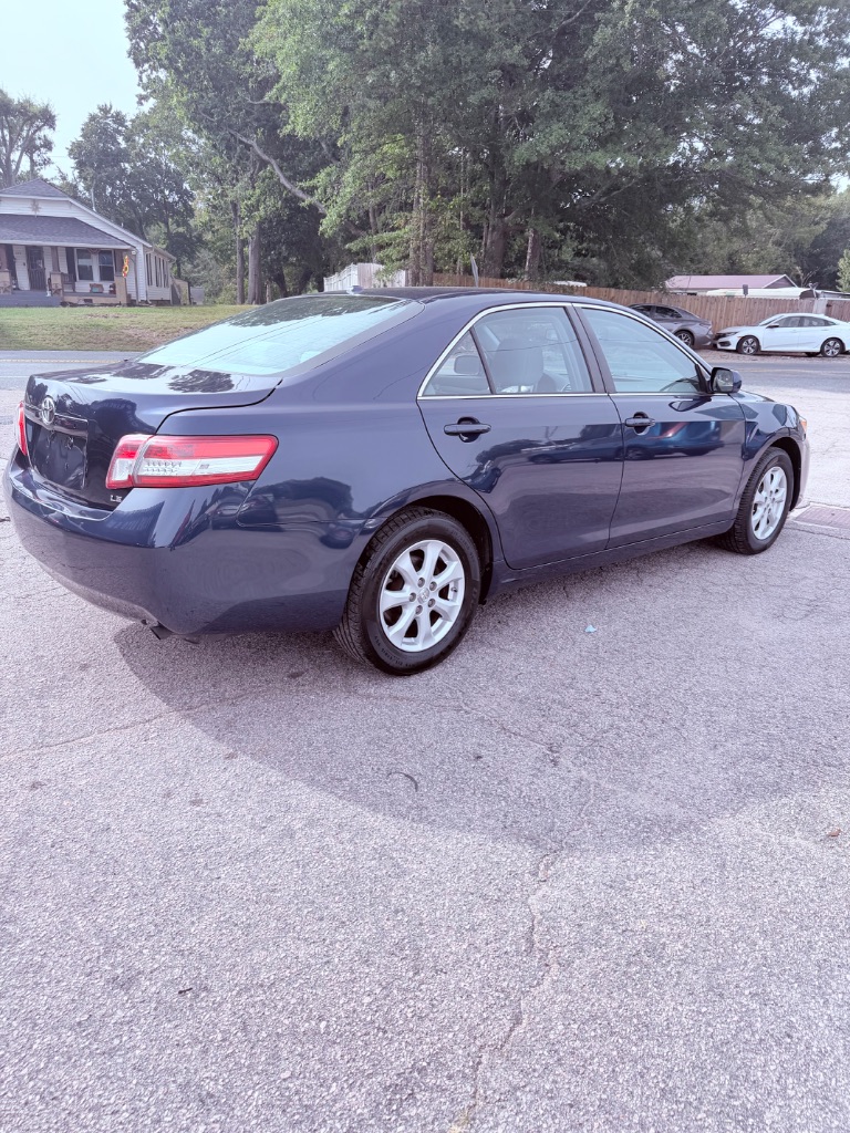 2011 Toyota Camry - $6,000