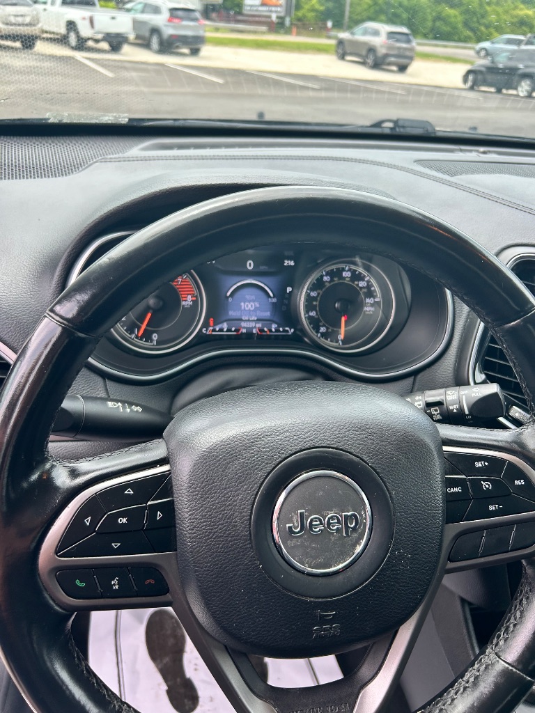 2020 Jeep Cherokee - $15,491