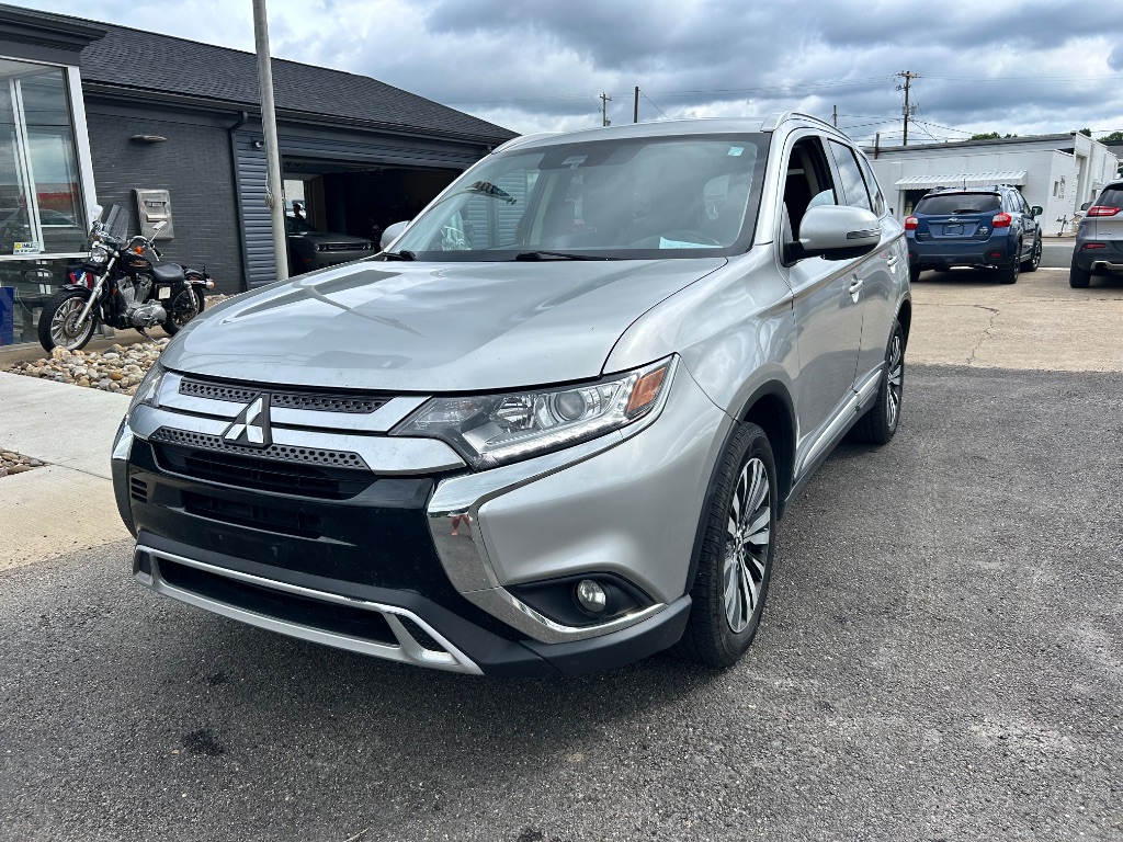Silver 2020 Mitsubishi Outlander SEL S-AWC SUV / Crossover All-Wheel Drive Automatic