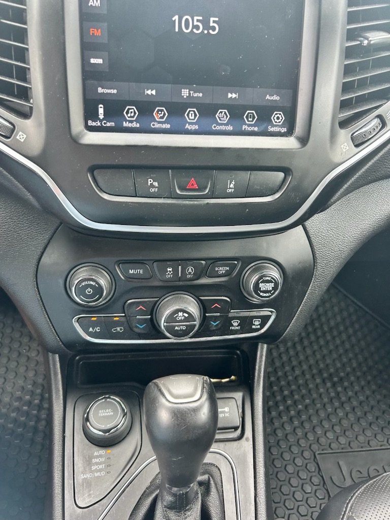 2021 Jeep Cherokee - $17,991