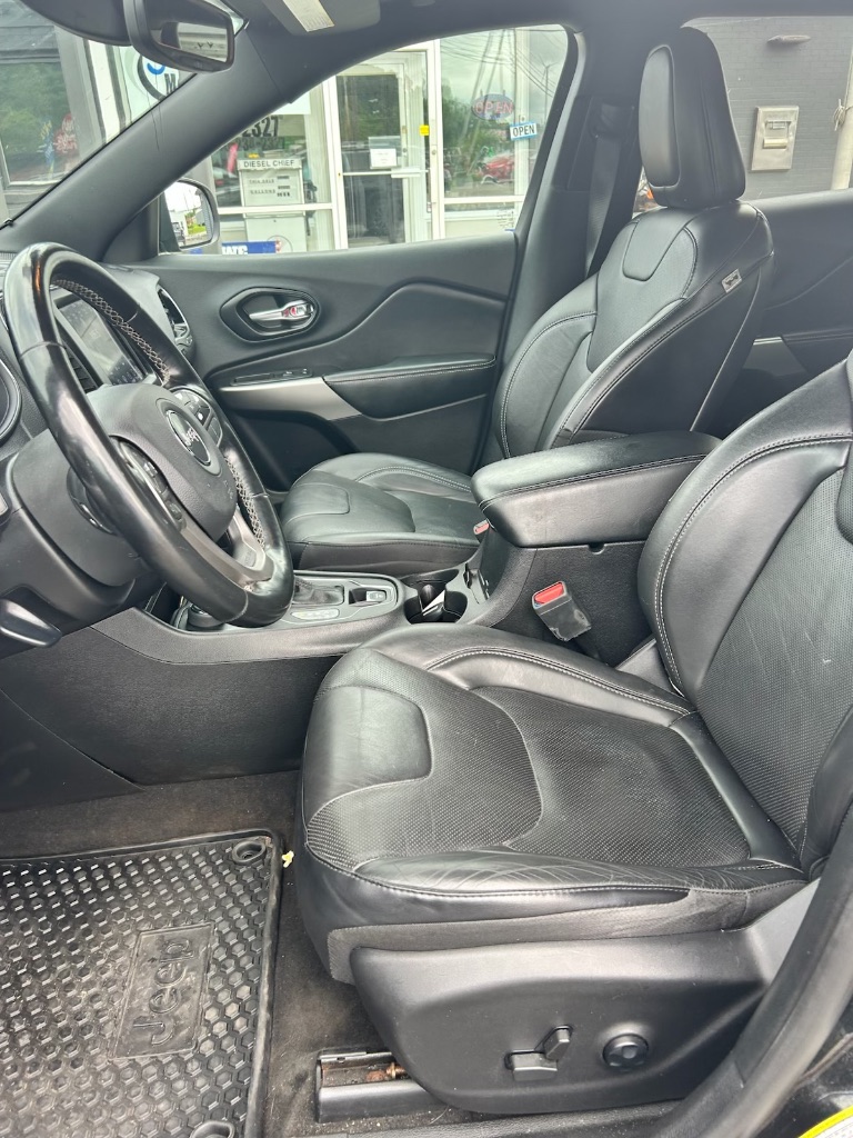 2021 Jeep Cherokee - $17,991