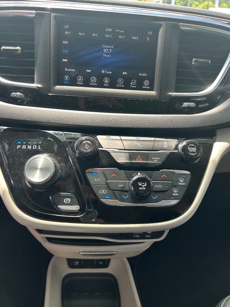 2019 Chrysler Pacifica - $10,991
