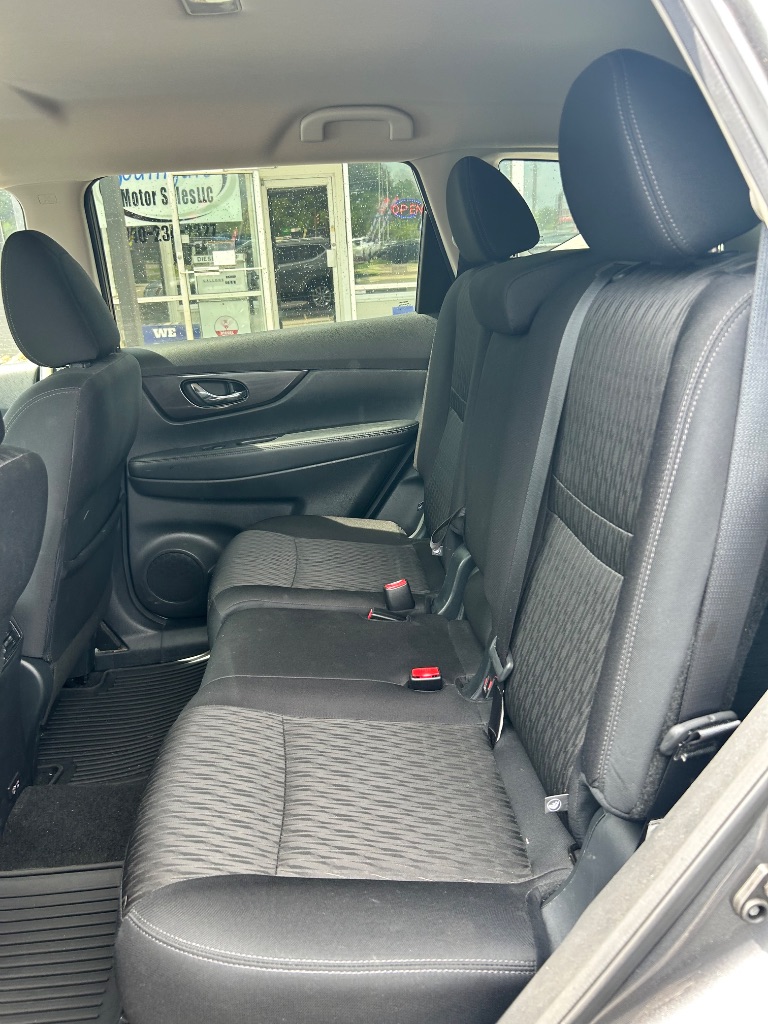 2019 Nissan Rogue - $9,291