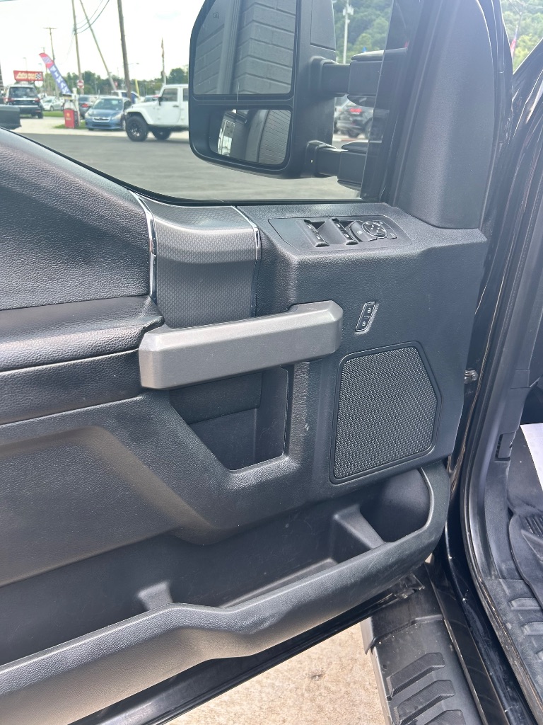 2017 Ford F150 - $22,991