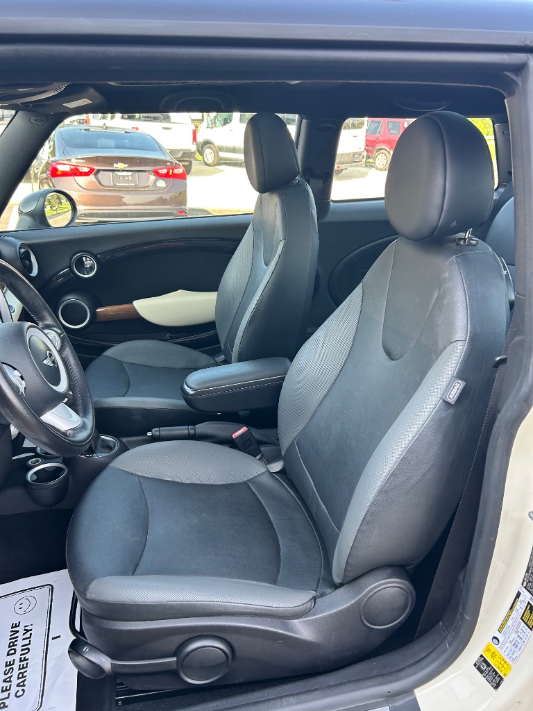 2010 MINI Cooper - $6,991