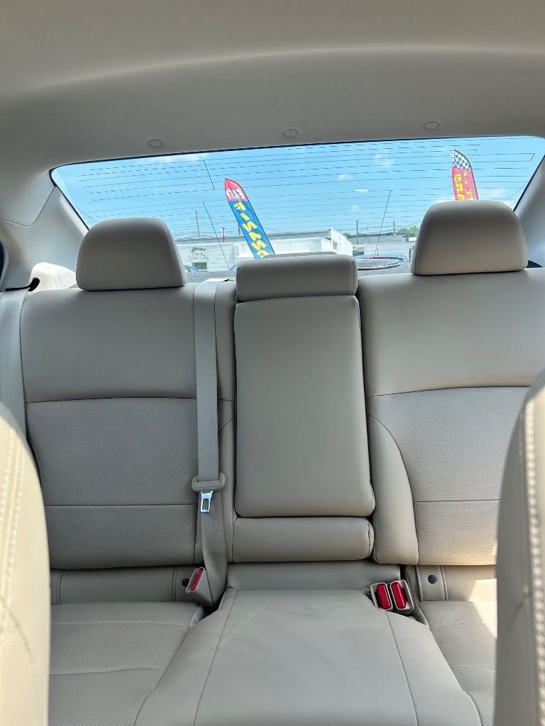 2015 Subaru Legacy - $10,991