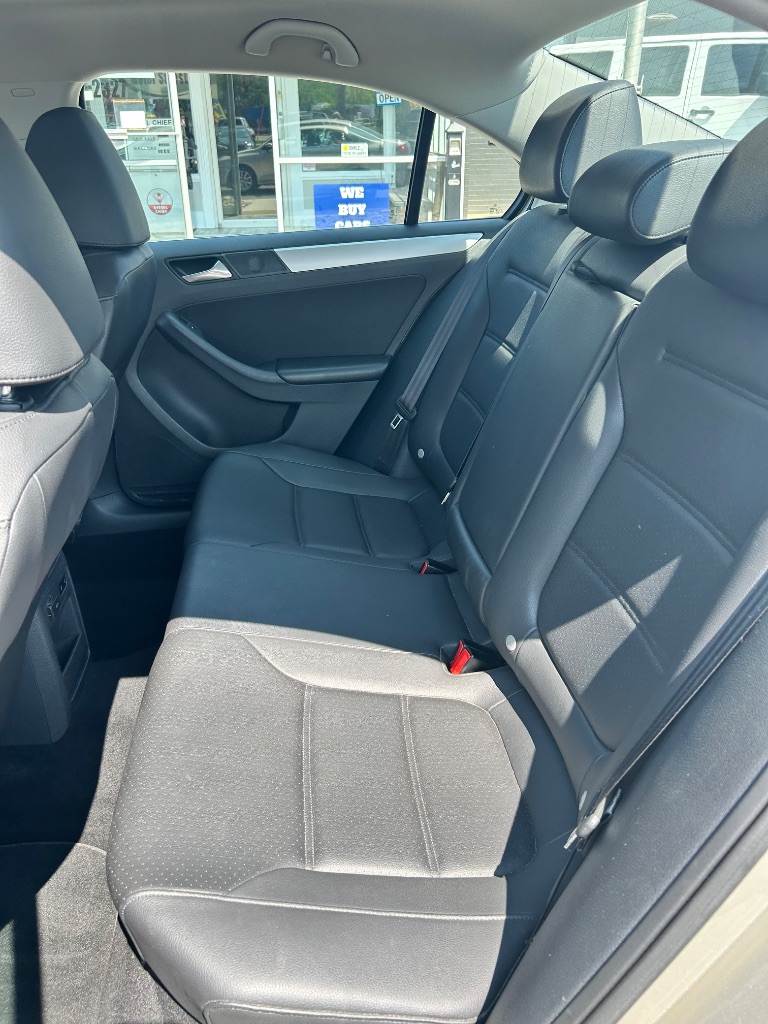 2014 Volkswagen Jetta - $7,991