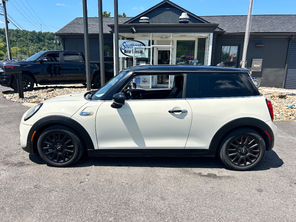 2015 MINI Hardtop - $9,991