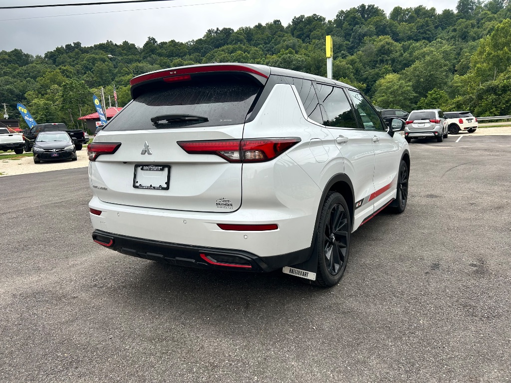 2023 Mitsubishi Outlander - $22,991