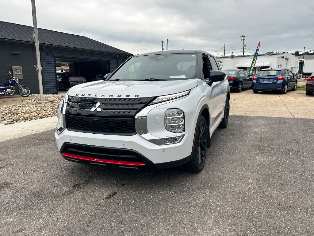 2023 Mitsubishi Outlander - $22,991