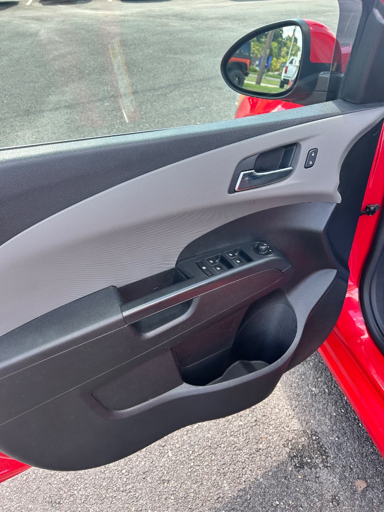2015 Chevrolet Sonic - $8,991