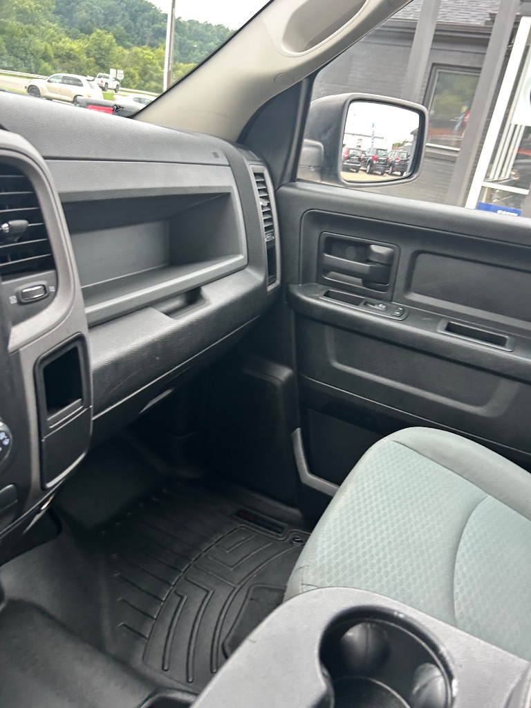 2017 Ram 1500 - $19,991