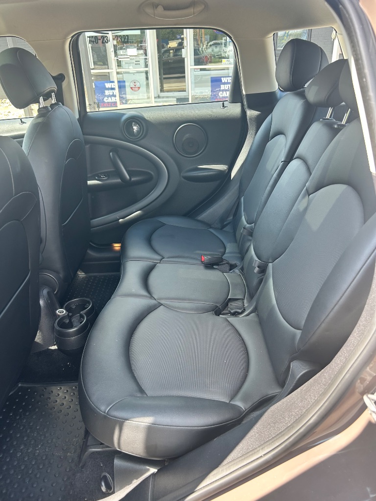 2014 MINI Countryman - $7,991