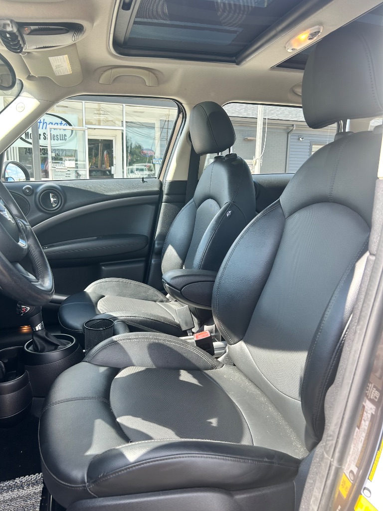 2014 MINI Countryman - $7,991