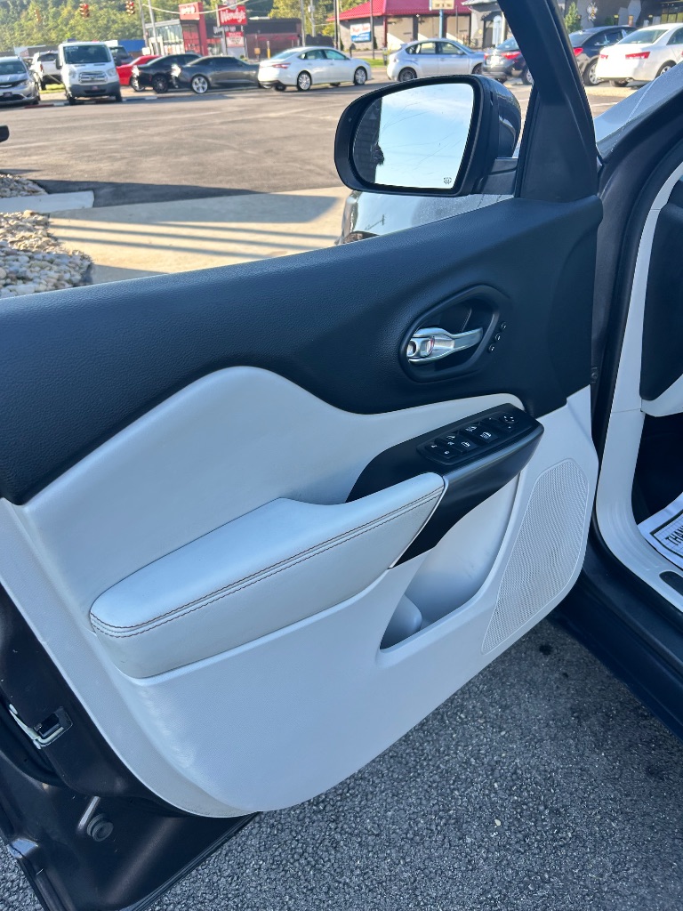 2020 Jeep Cherokee - $14,791