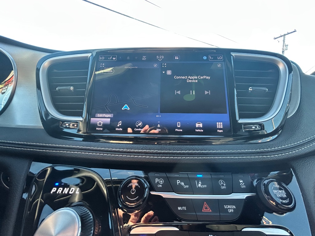 2023 Chrysler Pacifica - $25,991