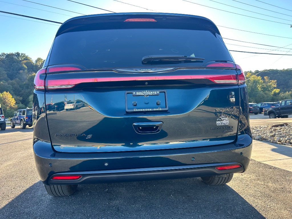 2023 Chrysler Pacifica - $25,991