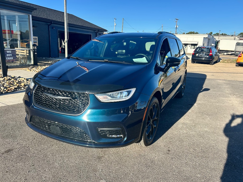 2023 Chrysler Pacifica - $25,991