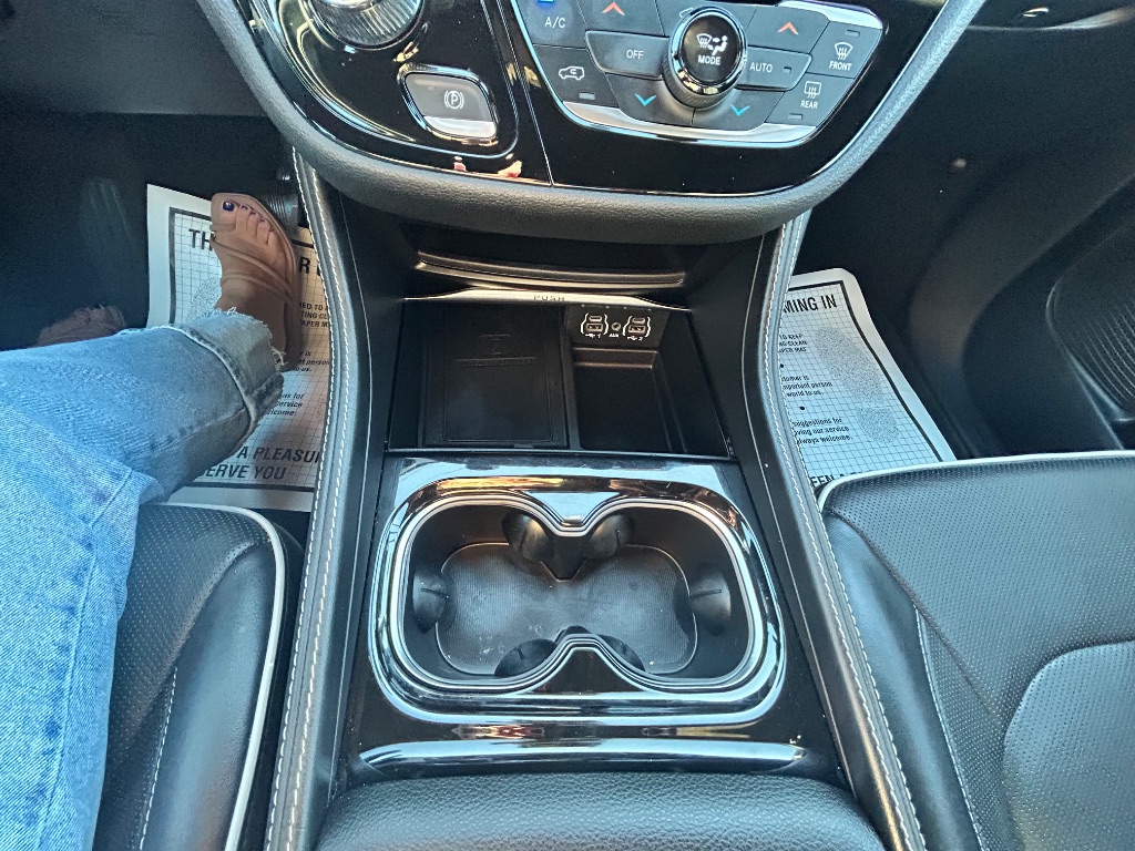 2023 Chrysler Pacifica - $25,991