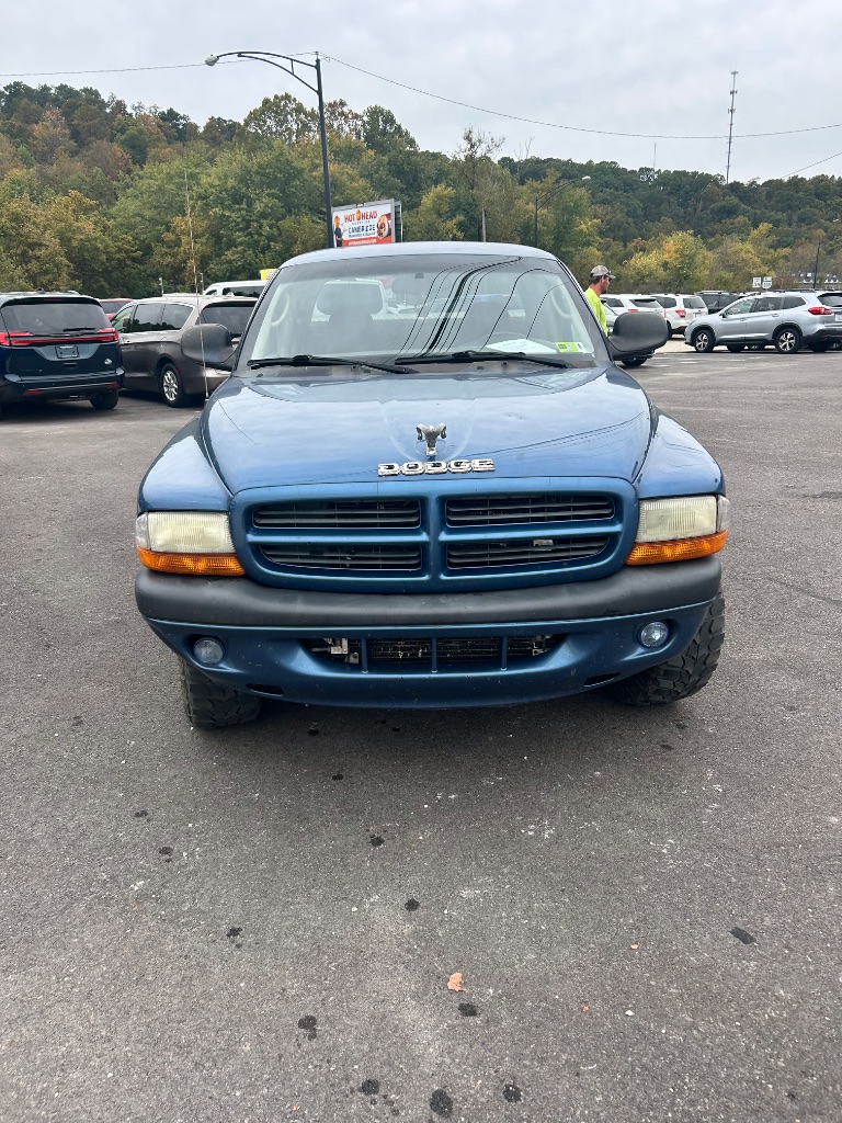 2003 Dodge Dakota - $3,291