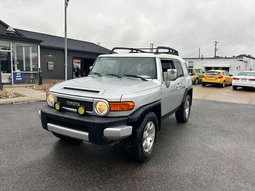 2007 Toyota FJ Cruiser - $13,991
