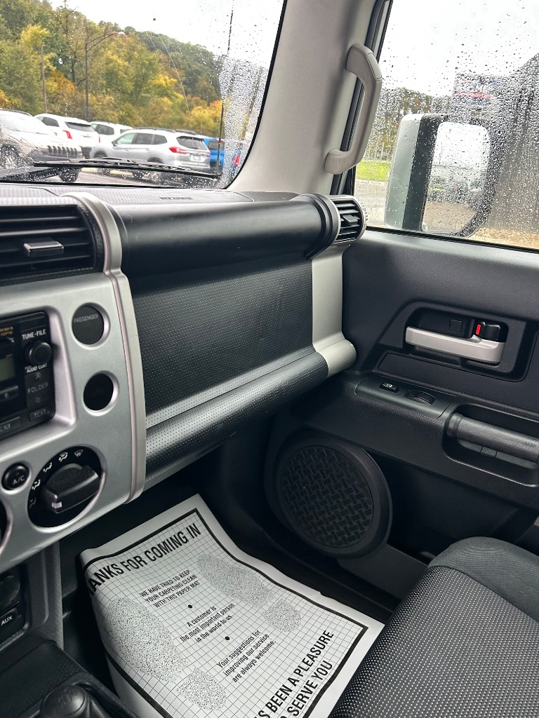 2007 Toyota FJ Cruiser - $13,991