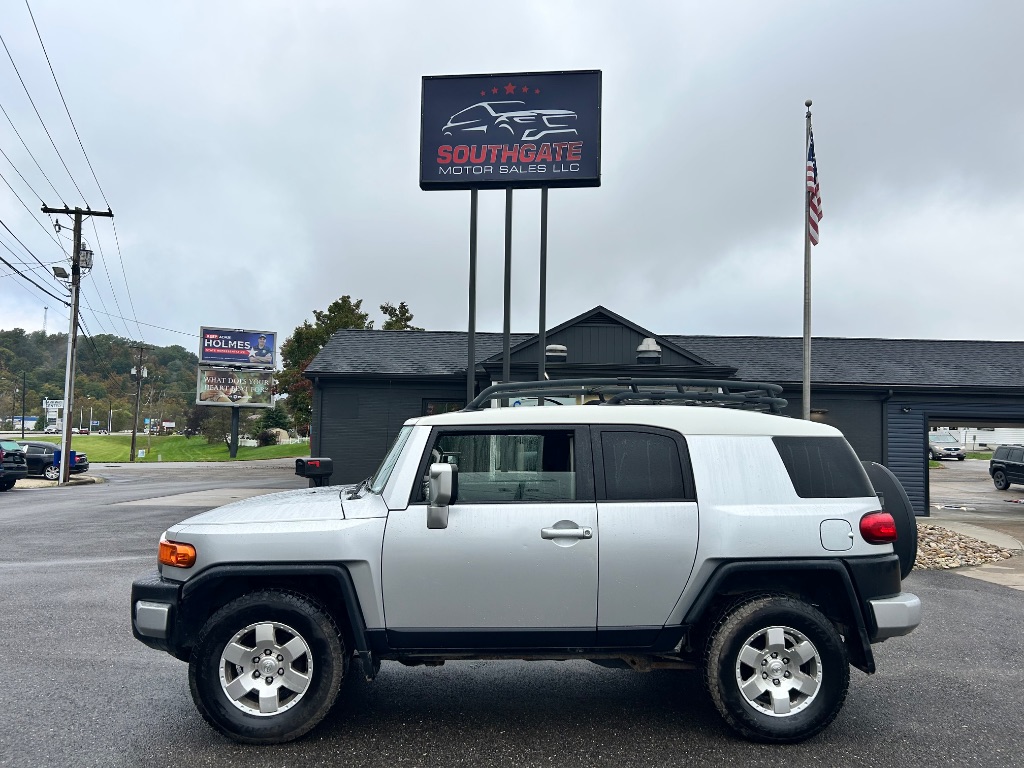 2007 Toyota FJ Cruiser - $13,991