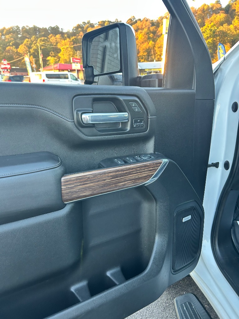 2021 Chevrolet Silverado - $49,991