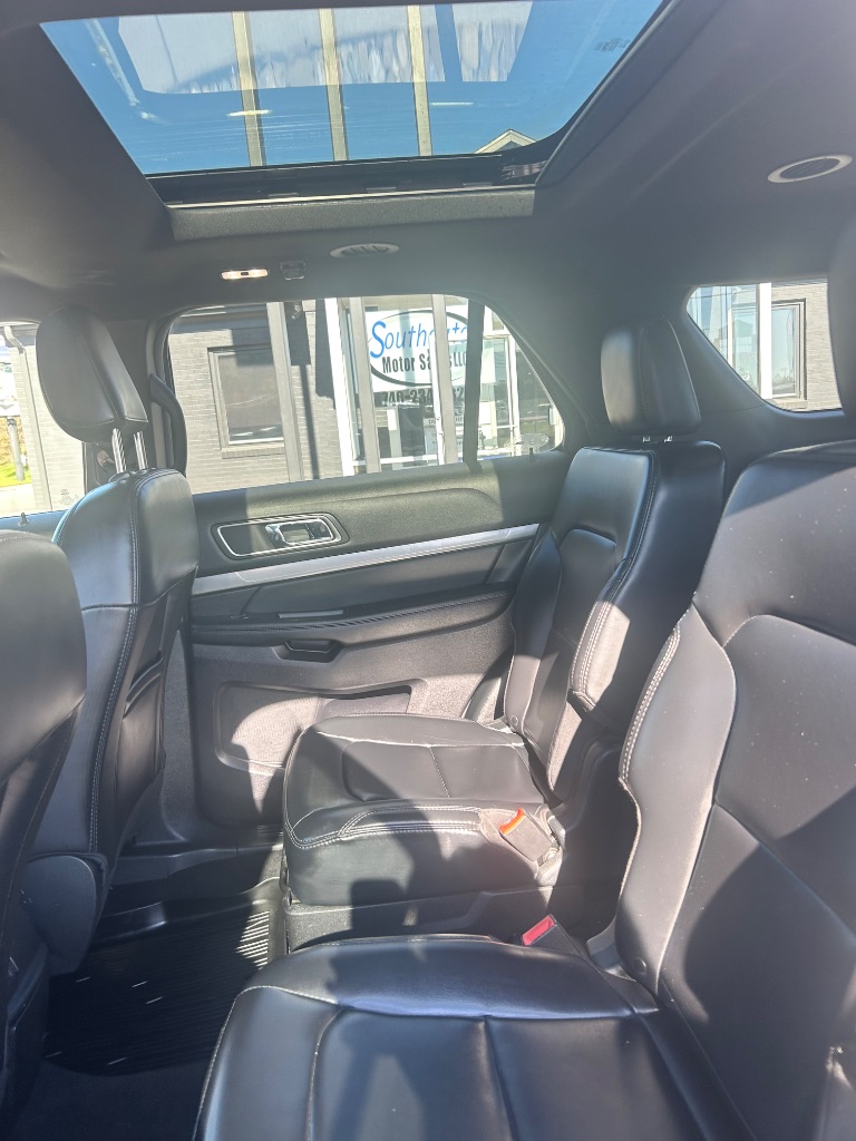 2019 Ford Explorer - $17,991