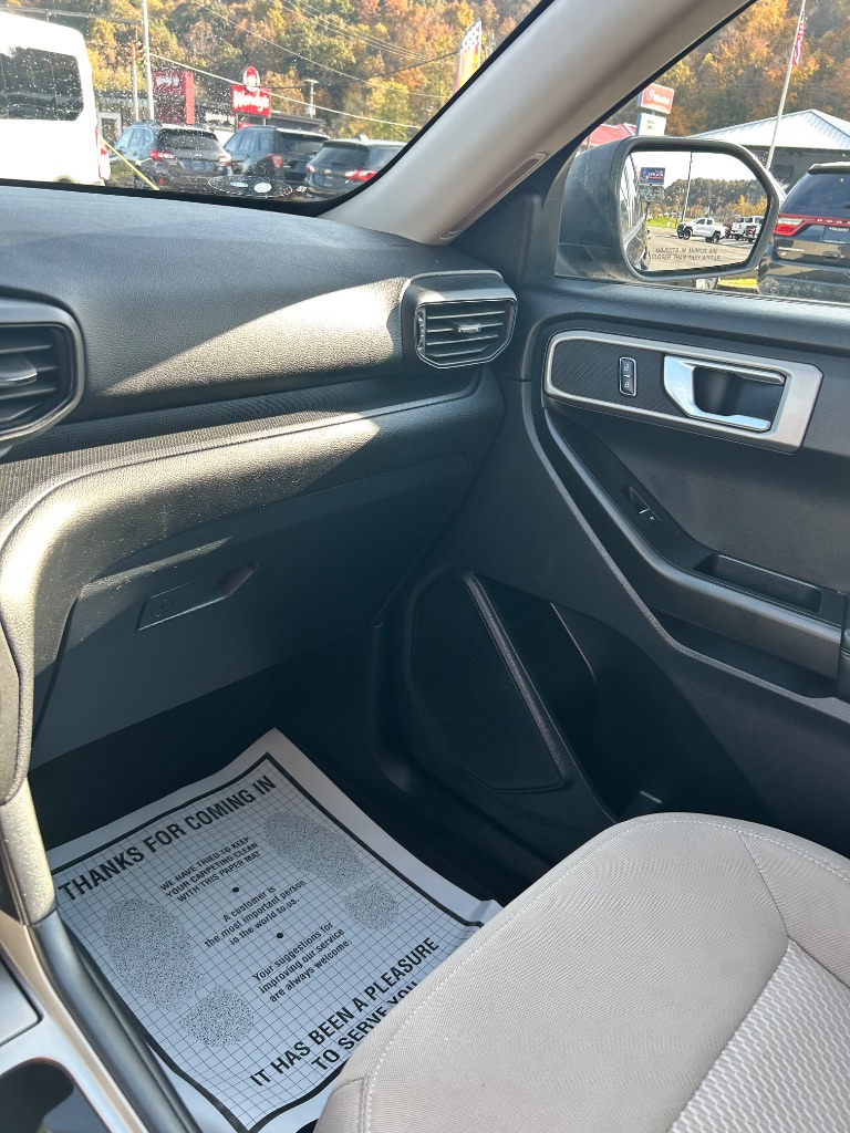 2020 Ford Explorer - $17,991