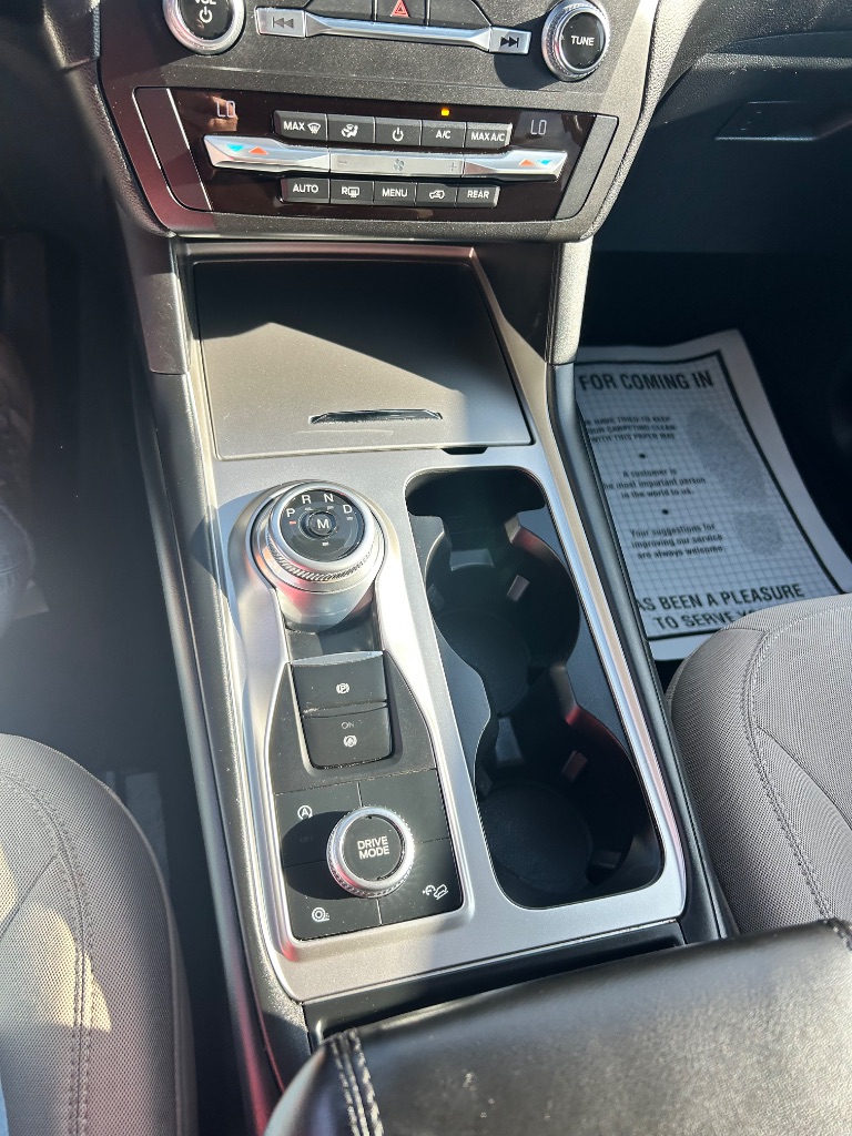 2020 Ford Explorer - $17,991