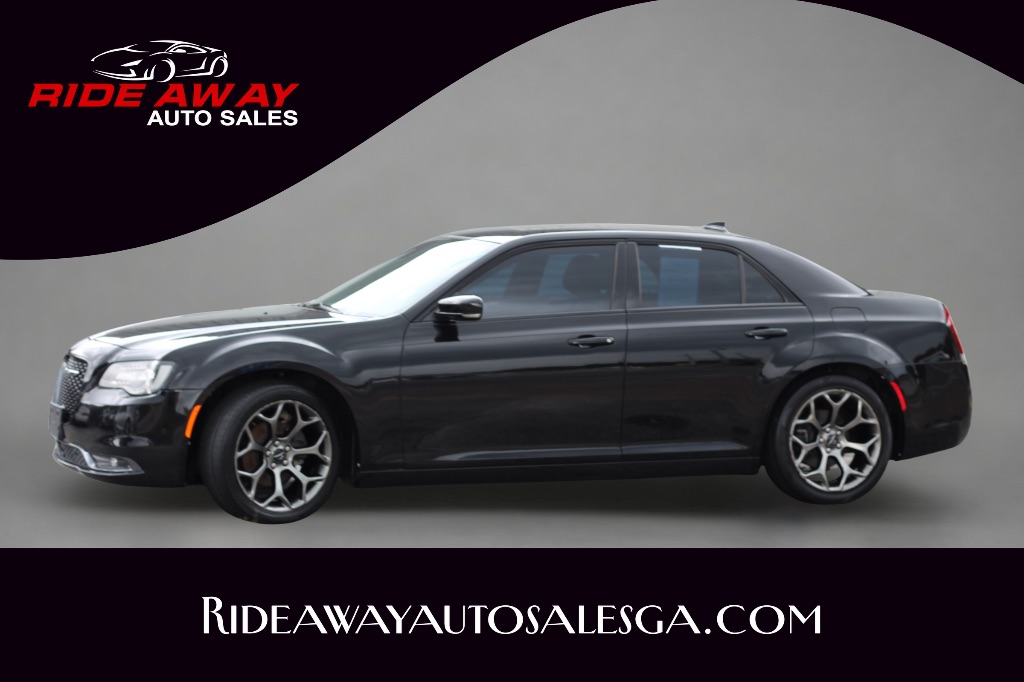 2018 Chrysler 300 - $15,000