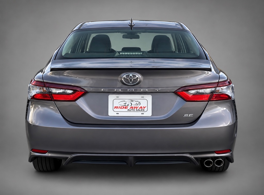 2021 Toyota Camry - $17,995