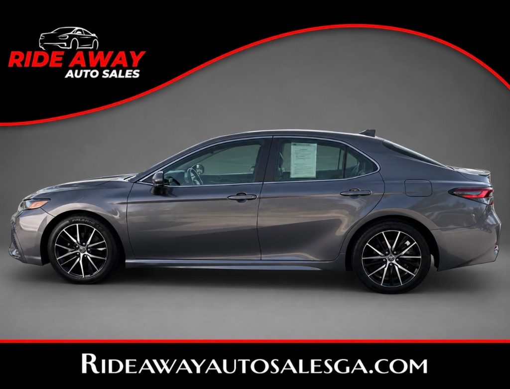 2021 Toyota Camry - $17,995