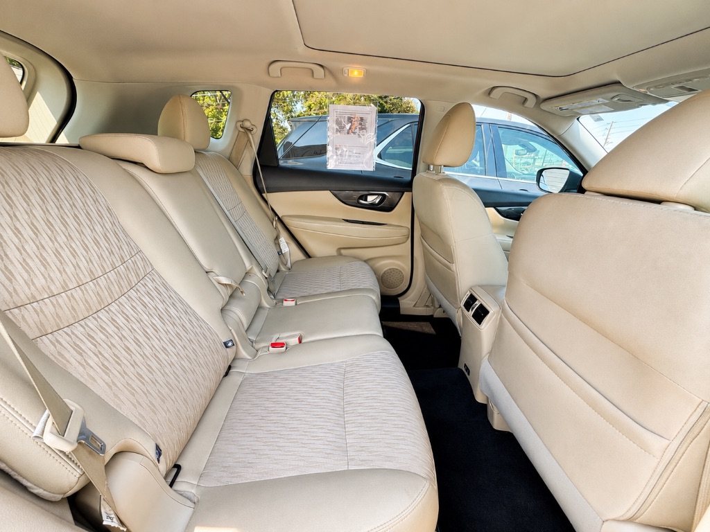 2019 Nissan Rogue - $15,395