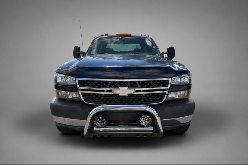 2005 Chevrolet Silverado - $15,000