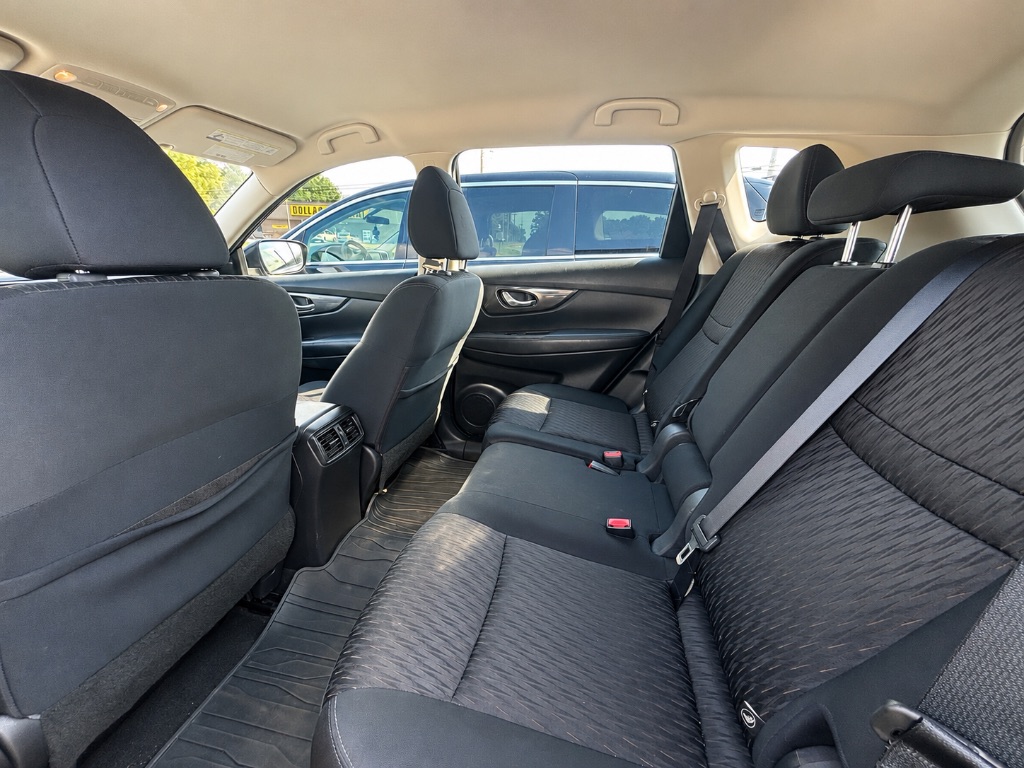 2018 Nissan Rogue - $8,995