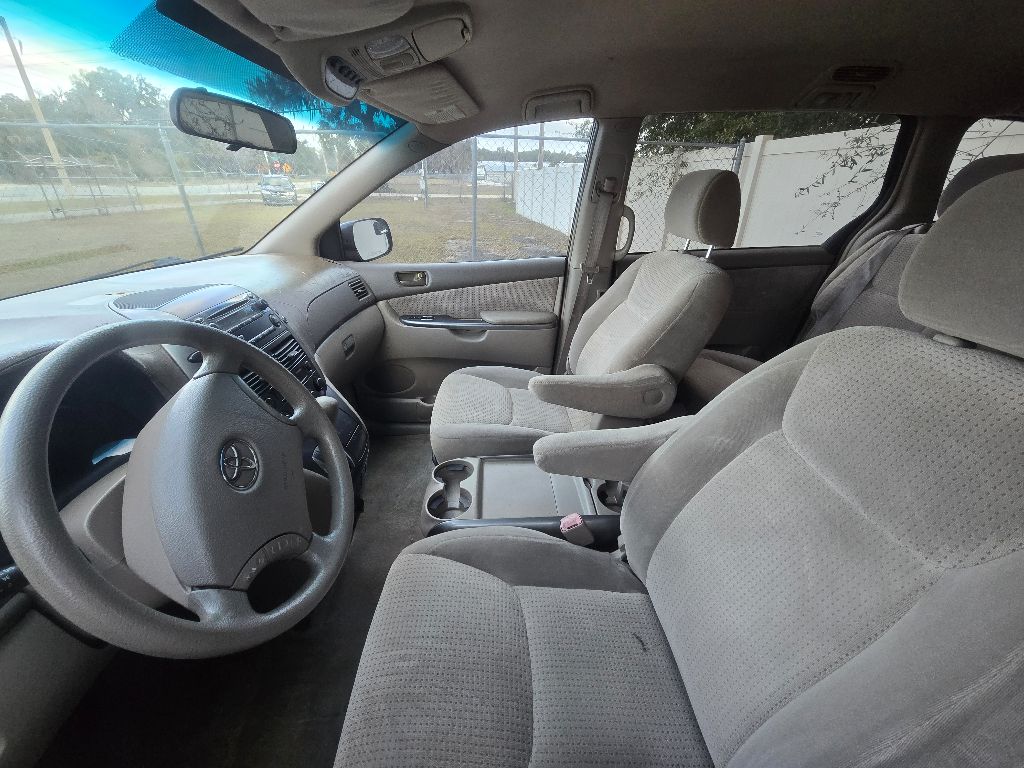 2008 Toyota Sienna