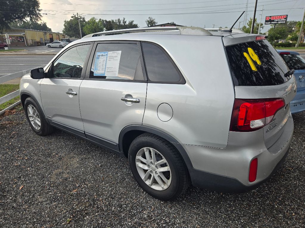 2014 Kia Sorento - $6,988