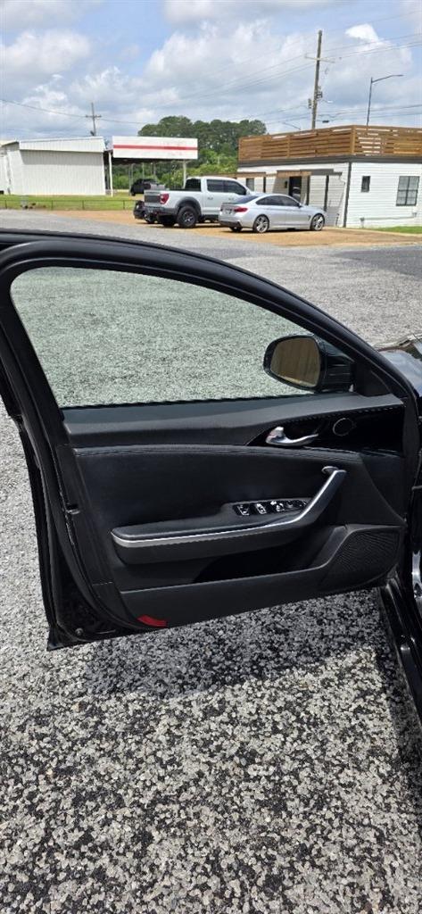 2018 Kia Stinger - $10,295