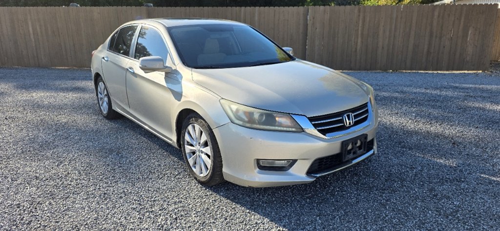 2013 Honda Accord - $12,995